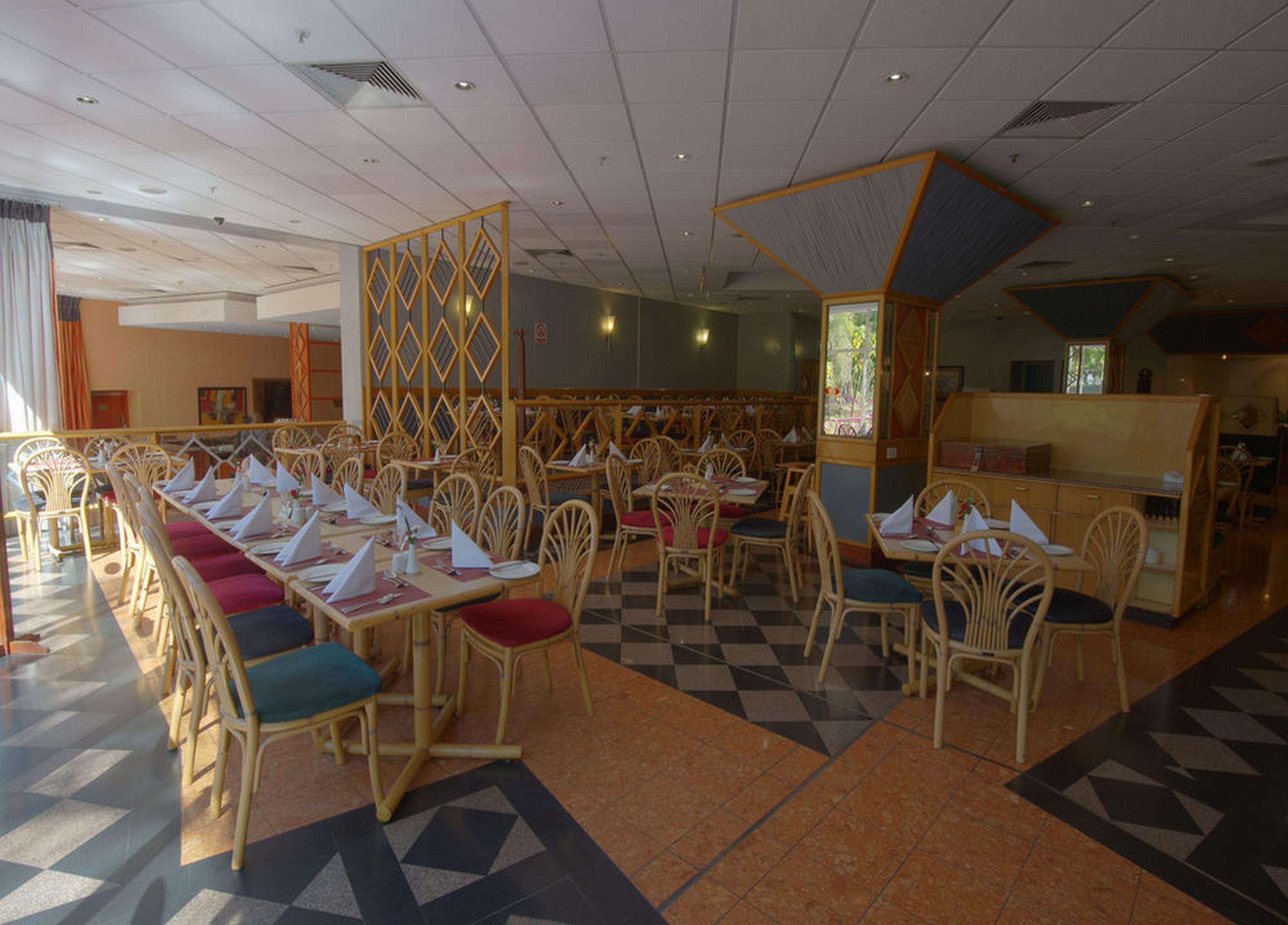 Hotel Monomotapa Harare Esterno foto