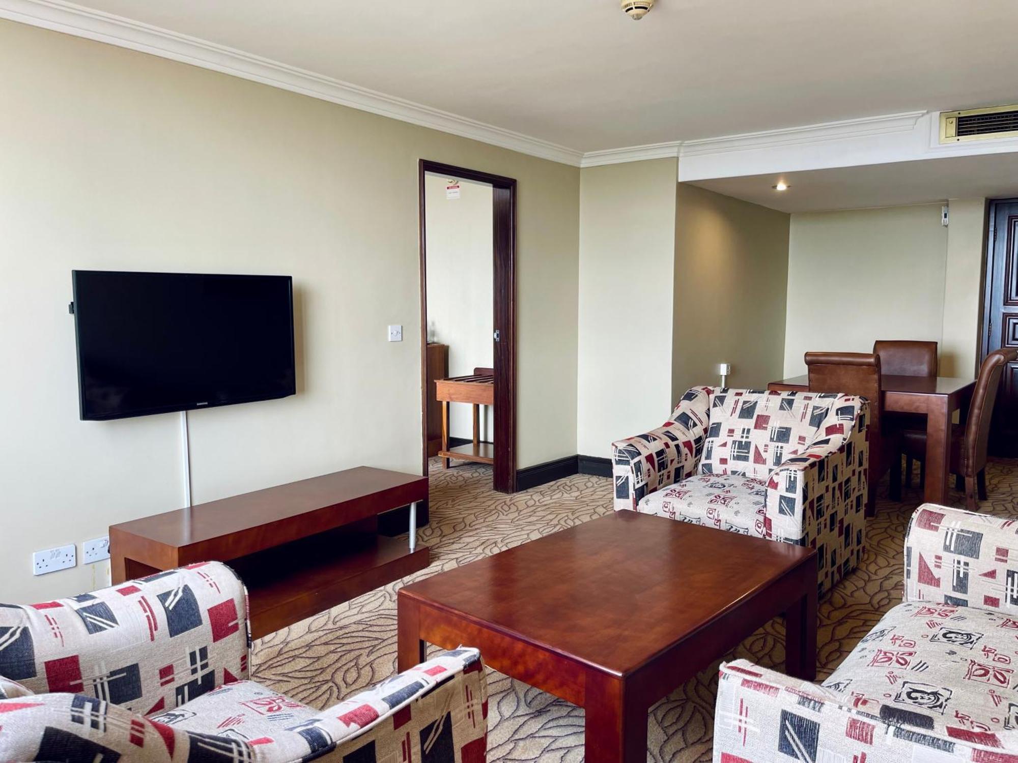 Hotel Monomotapa Harare Esterno foto