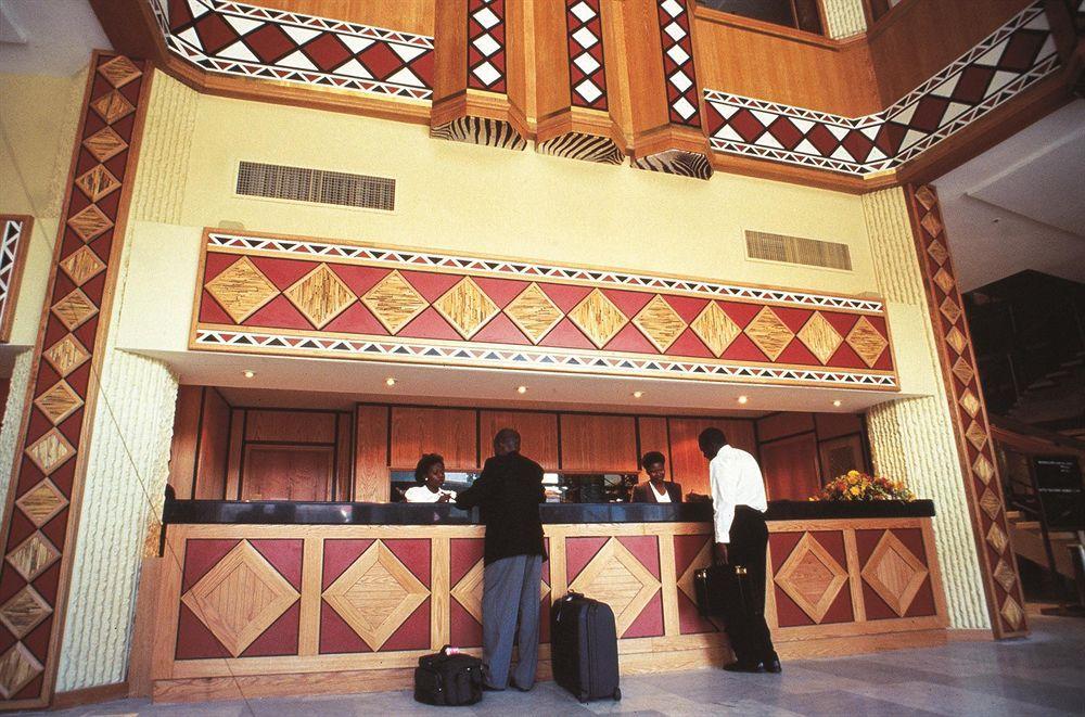 Hotel Monomotapa Harare Interno foto