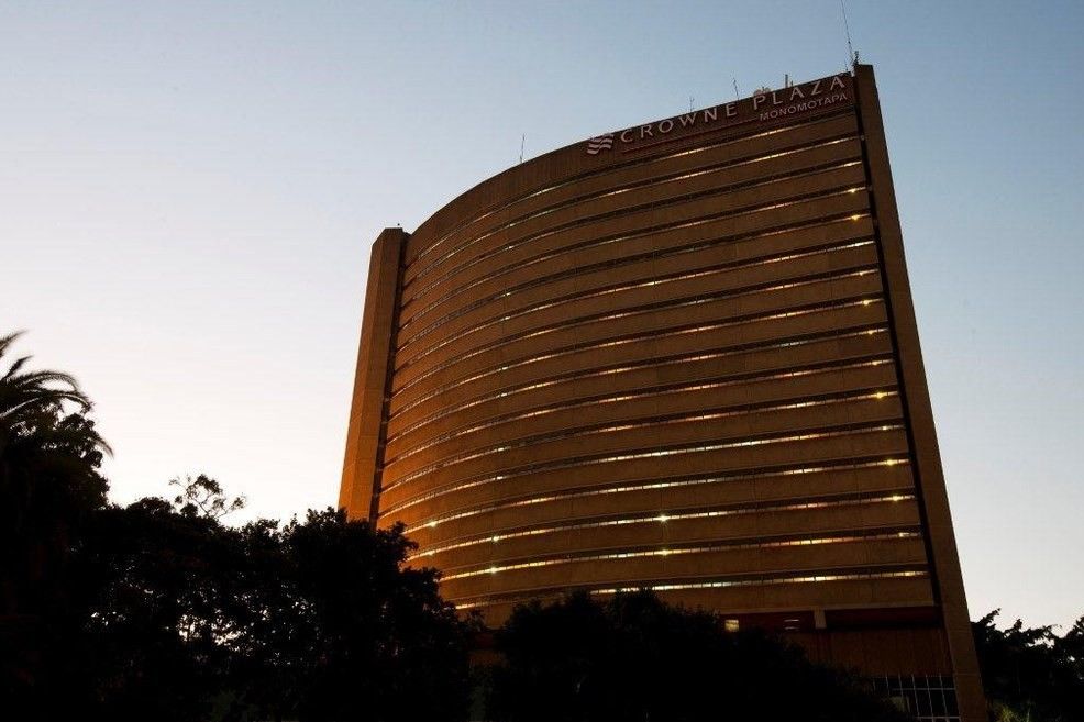 Hotel Monomotapa Harare Esterno foto