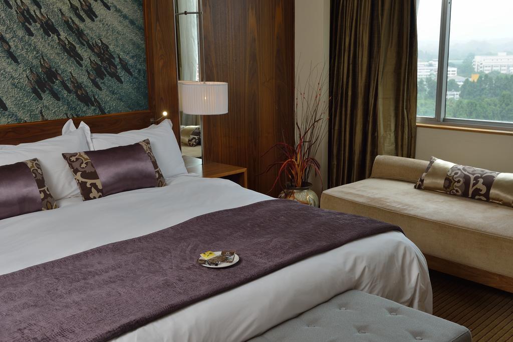 Hotel Monomotapa Harare Esterno foto